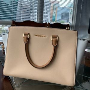 Michael Kors Large Selma Saffiano Leather Satchel Handbag